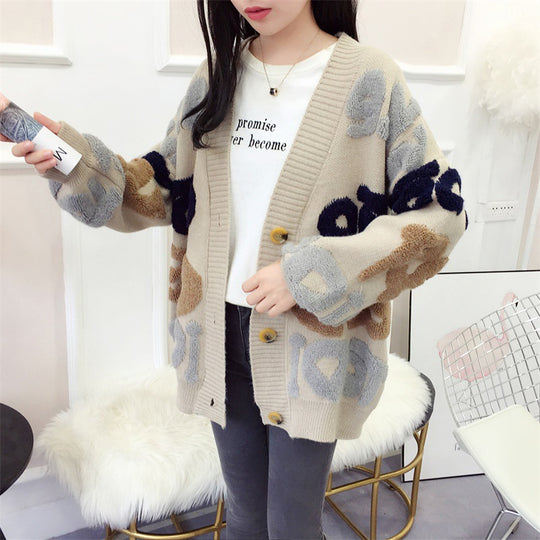 Damen Strickjacke mit buntem grafischem Muster und großen Knöpfen R&B