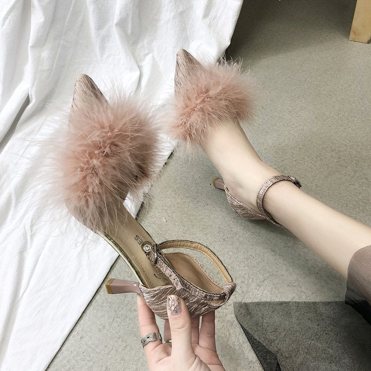 Damen elegante Pumps mit glamourösem Federdetail