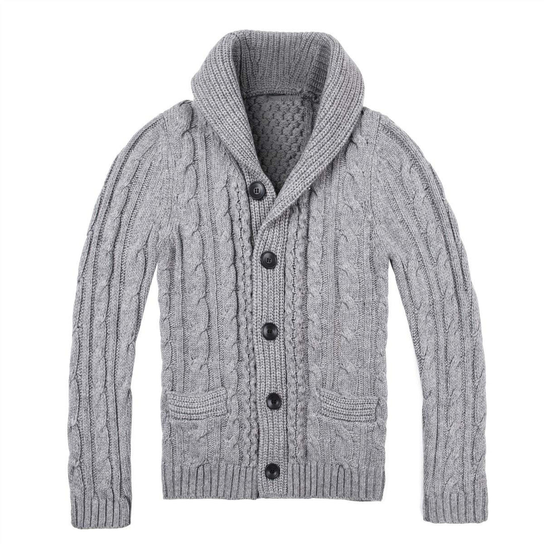 Herren Strickjacke mit klassischem Zopfmuster und praktischen Taschen R&B