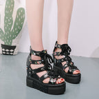 Damen Plateausandalen mit floralem Design R&B