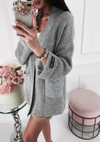 Damen lässige Strickjacke mit eleganten Knopfdetails und praktischen Taschen R&B