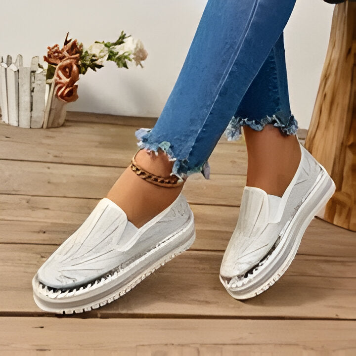 Bea | Elegante Damen Slipper mit funkelnden Strasssteinen R&B