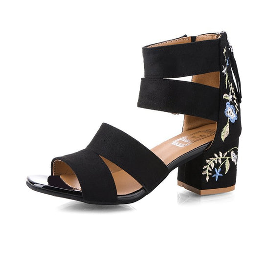 Damen Sandalen mit eleganten Riemen und floralem Design R&B
