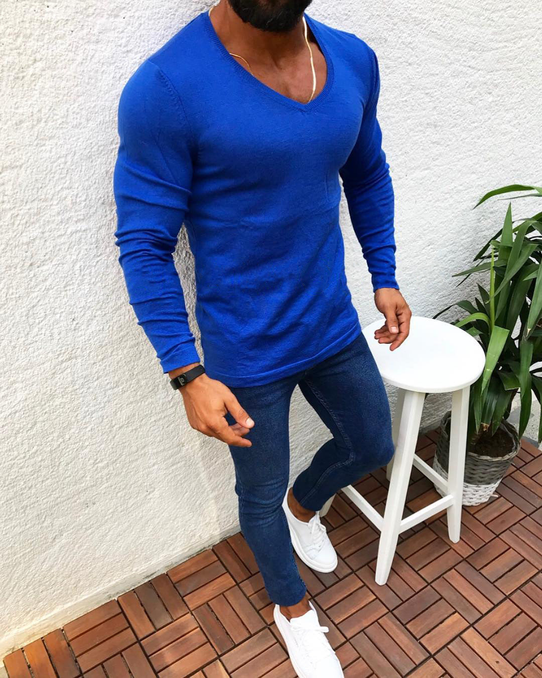 Herren figurbetontes Longsleeve aus Baumwolle mit V-Ausschnitt R&B