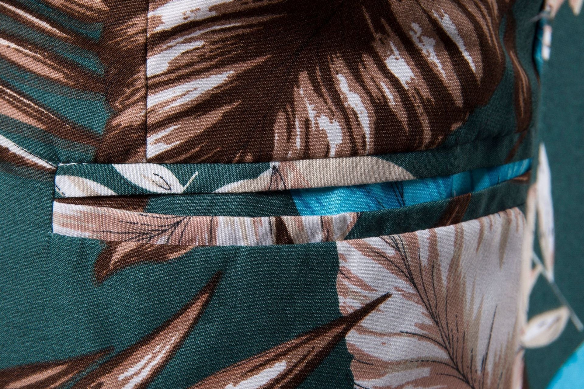 Damen Blazer im modernen botanischen Design