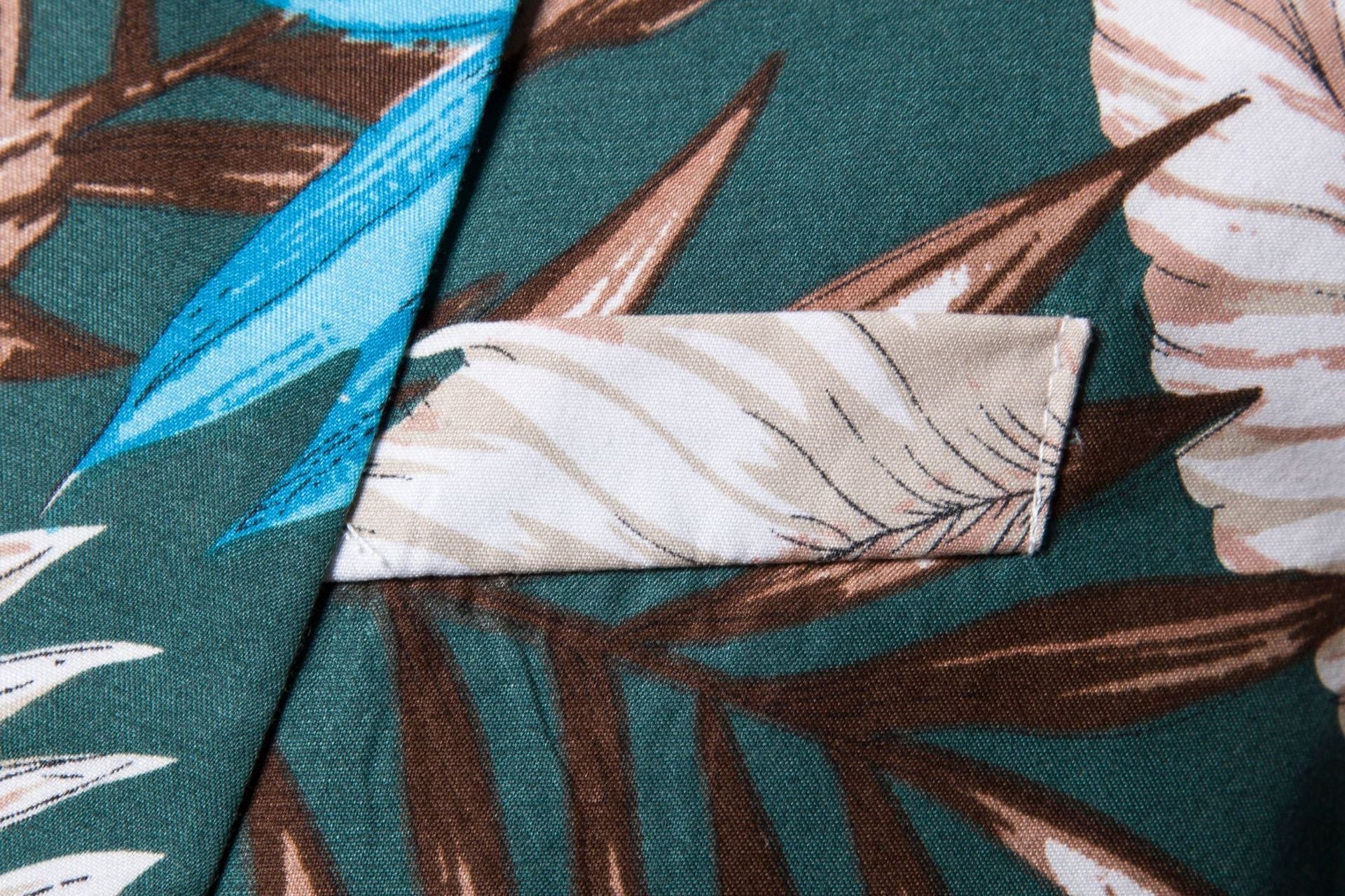 Damen Blazer im modernen botanischen Design