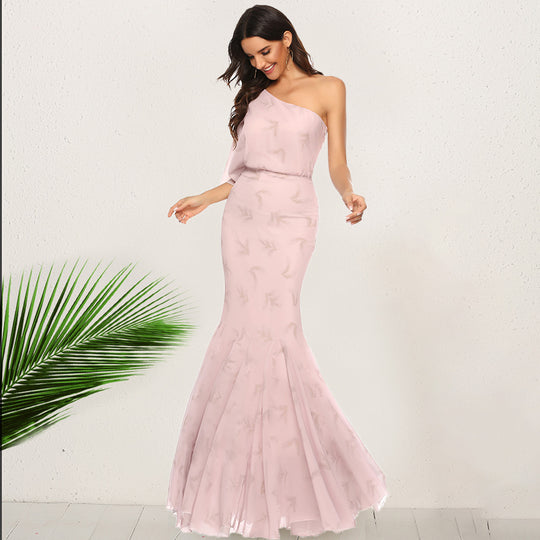 Damen Elegantes Abendkleid mit asymmetrischem Schnitt und schwingendem Saum R&B