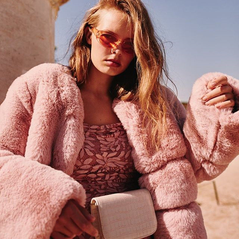 Damen Modische Kunstfelljacke mit voluminösen Puffärmeln und nahe des Halses schließendem Design R&B