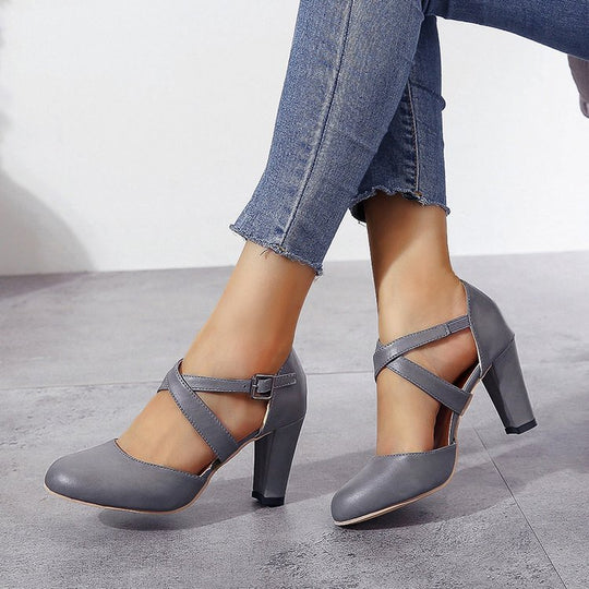 Damen Pumps mit dekorativem Riemendesign und komfortablem Blockabsatz R&B