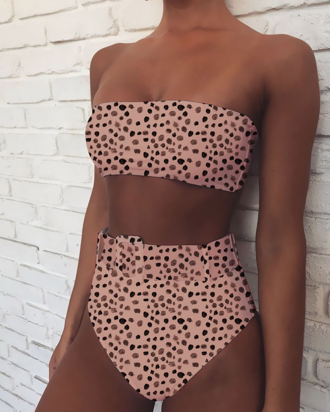 Damen Bandeau-Bikini mit hochtaillierten Hosen