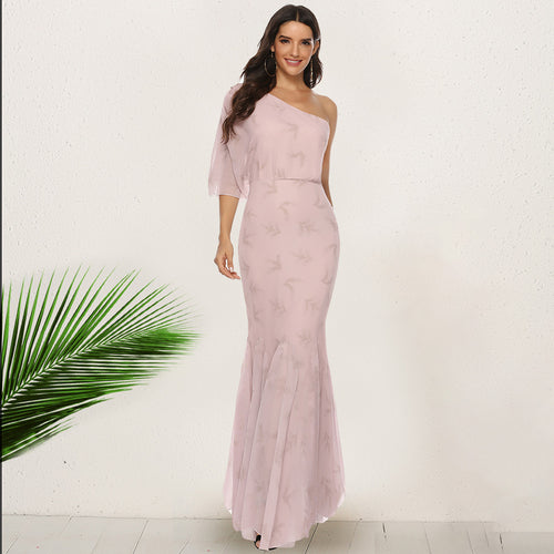 Damen Elegantes Abendkleid mit asymmetrischem Schnitt und schwingendem Saum R&B