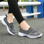 Damen Slip-On Freizeitschuhe mit atmungsaktivem Mesh-Obermaterial