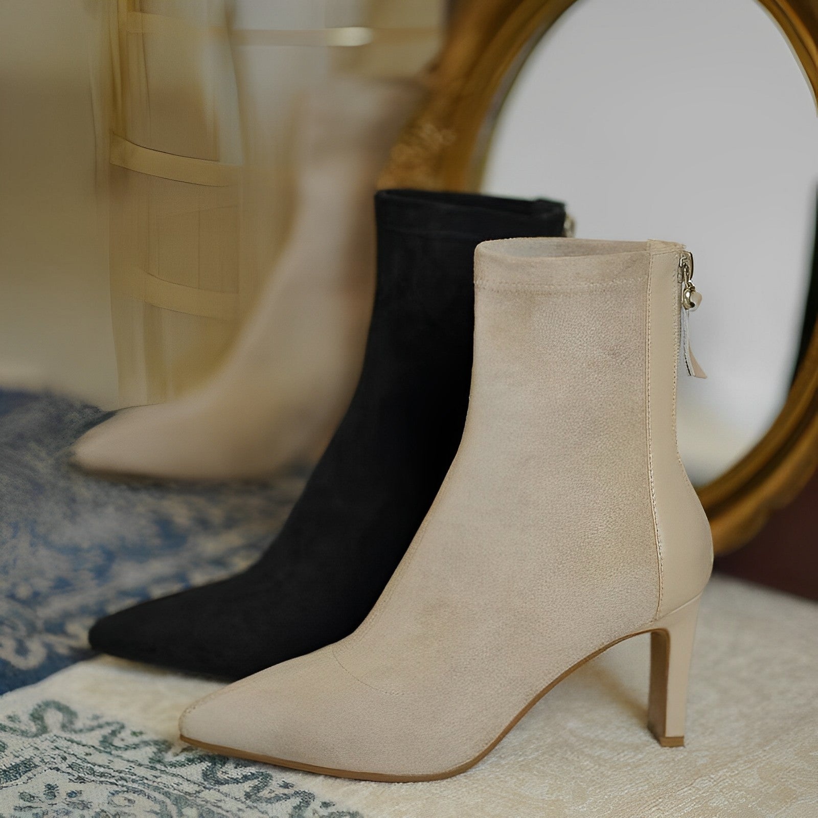 Freja Stilvolle Spitzstiefel mit Hohem Absatz und Reißverschluss R&B