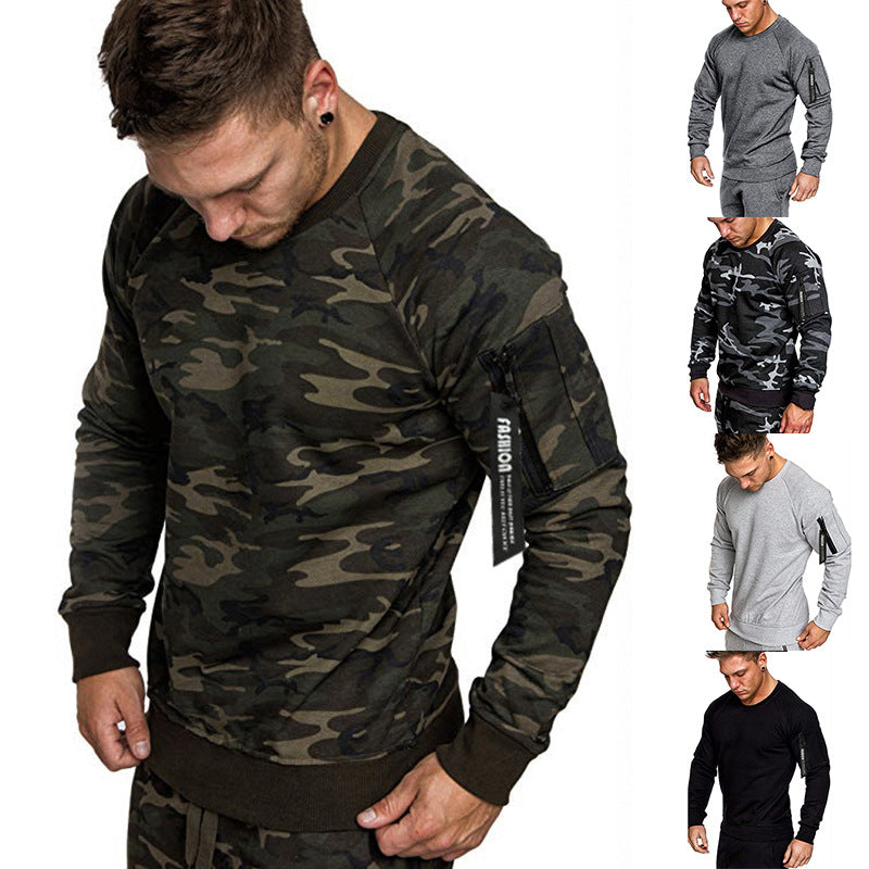Herren sportlicher Sweatshirt mit praktischer Reißverschlusstasche