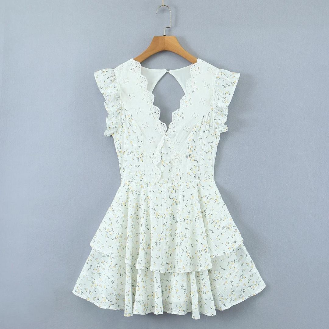 R&B Verspieltes Minikleid mit Lochstickerei
