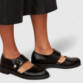 modische Retro-Schuhe, klassischer Look. R&B R&B