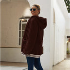 Damen Fleece-Hoodie im oversized Schnitt mit praktischen Taschen und verspielten Streifen R&B