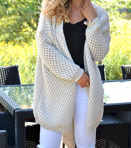 Damen Grobstrickjacke mit modischer Lochstruktur und lässigem Schnitt R&B