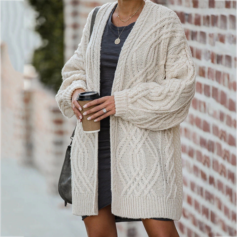 Damen Grobstrickjacke mit lässiger Silhouette und elegantem Zopfmuster R&B
