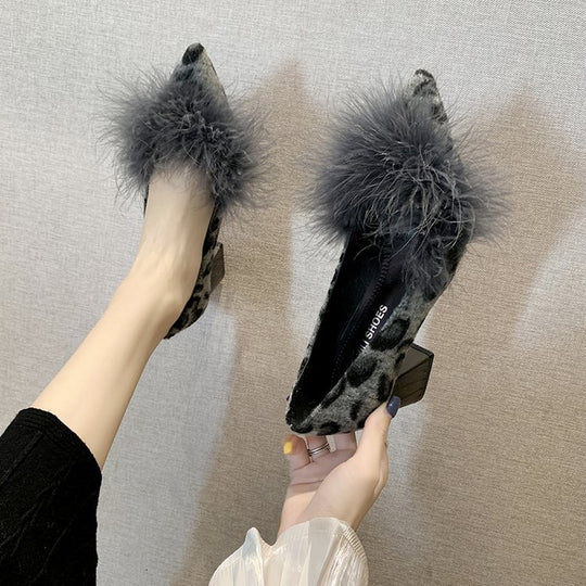 Damen elegante Pumps mit Plüschdetail R&B
