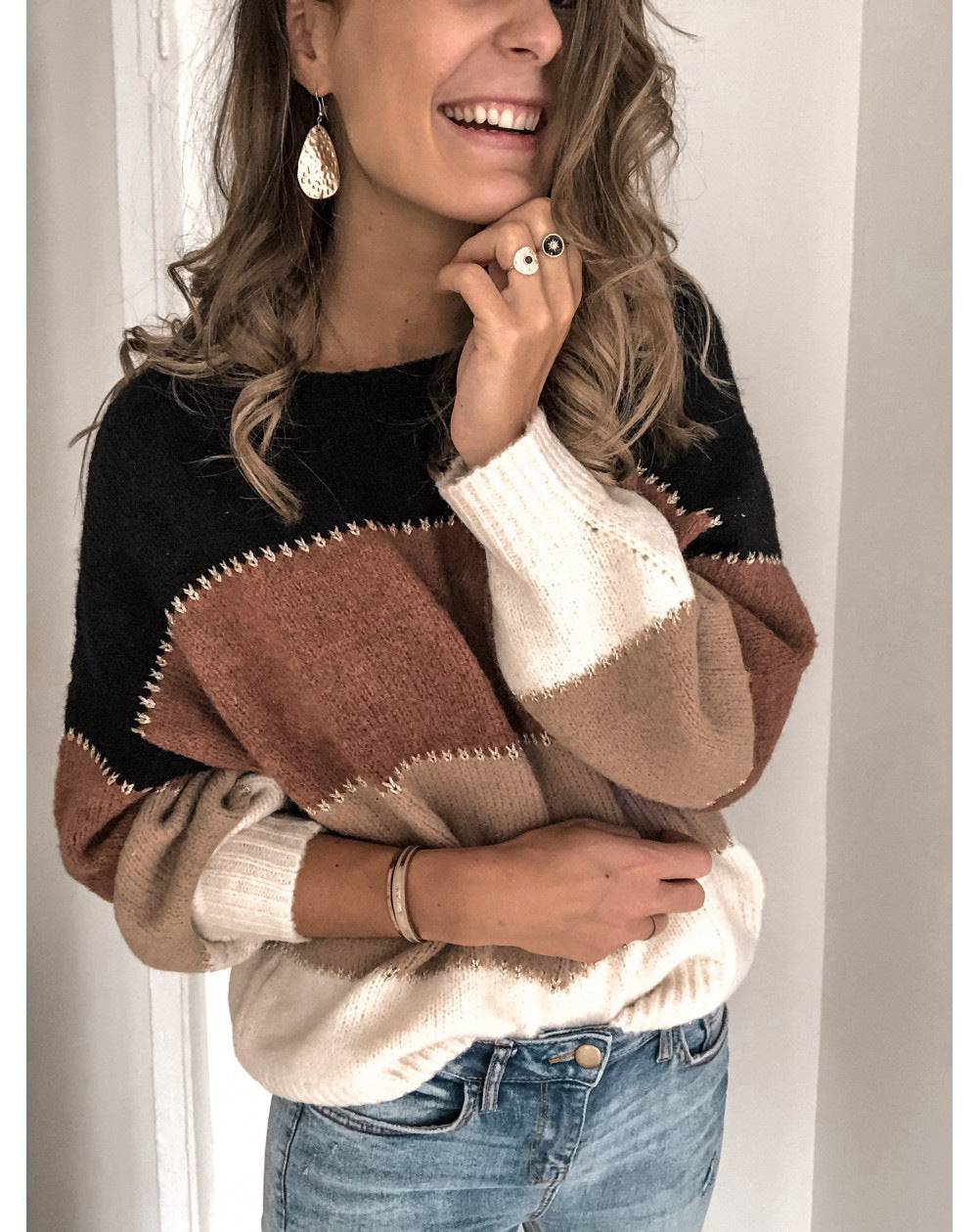 Damen Strickpullover mit modernen Farbblockelementen und lässigem Schnitt R&B