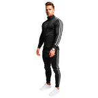 Herren Sportanzug mit Stehkragen und elastischen Bündchen