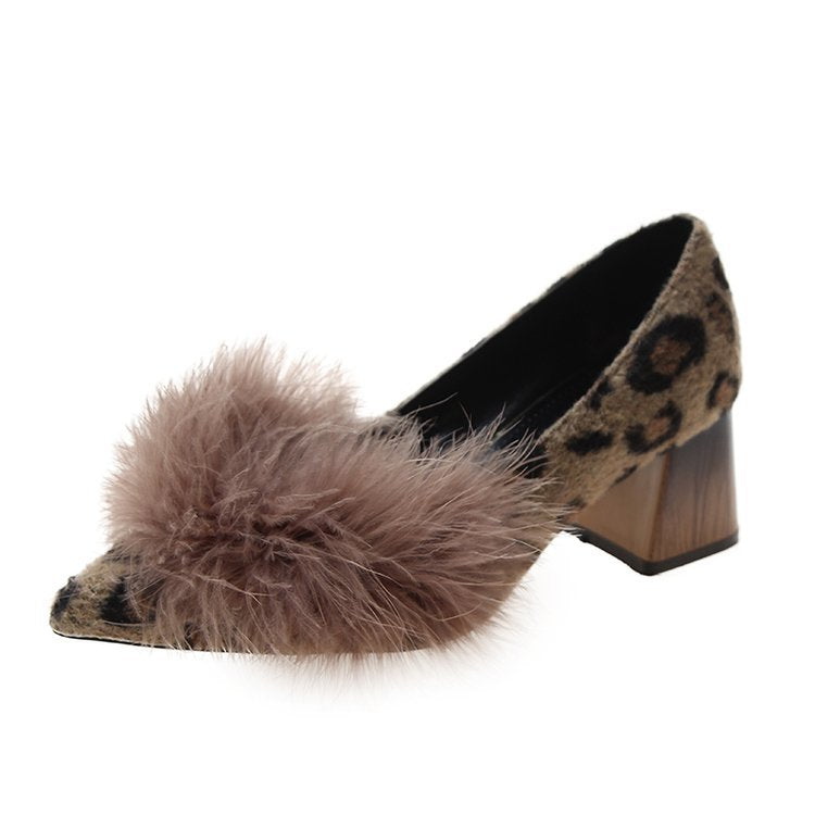 Damen elegante Pumps mit Plüschdetail R&B