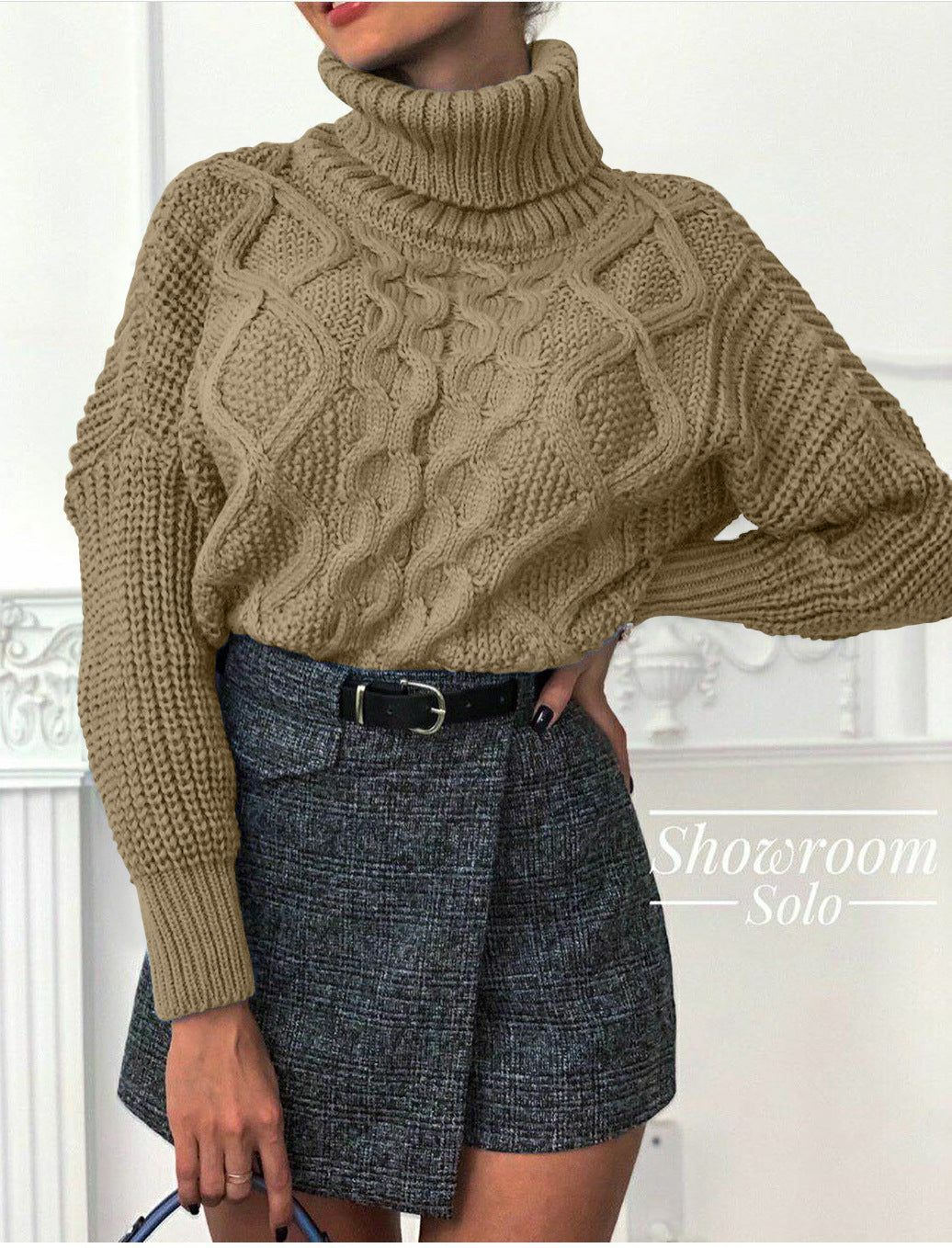 Damen Grobstrickpullover mit hohem Kragen und strukturiertem Zopfdesign R&B
