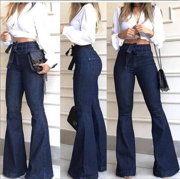 Damen Hoch geschnittene Flared Jeans mit stylischem Gürtel und ausgefranstem Saum R&B