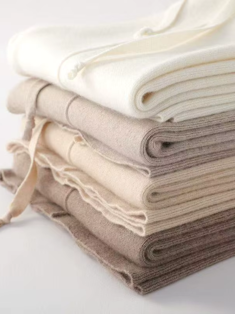 R&B | Die Strickhose mit Weitem Bein für Stilvolle Gemütlichkeit