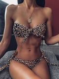 Damen Bandeau-Bikini mit verspieltem Knoten und modischem Animal-Print