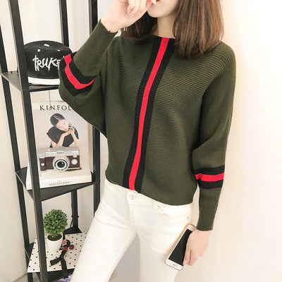 Damen sportlicher Strickpullover mit breiten Ärmeln und kreativen Streifen