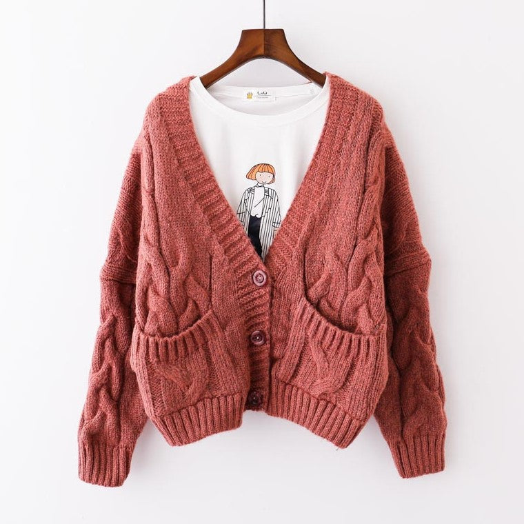 Damen Grobstrickjacke mit modernen Zopfmuster und praktischen Taschen