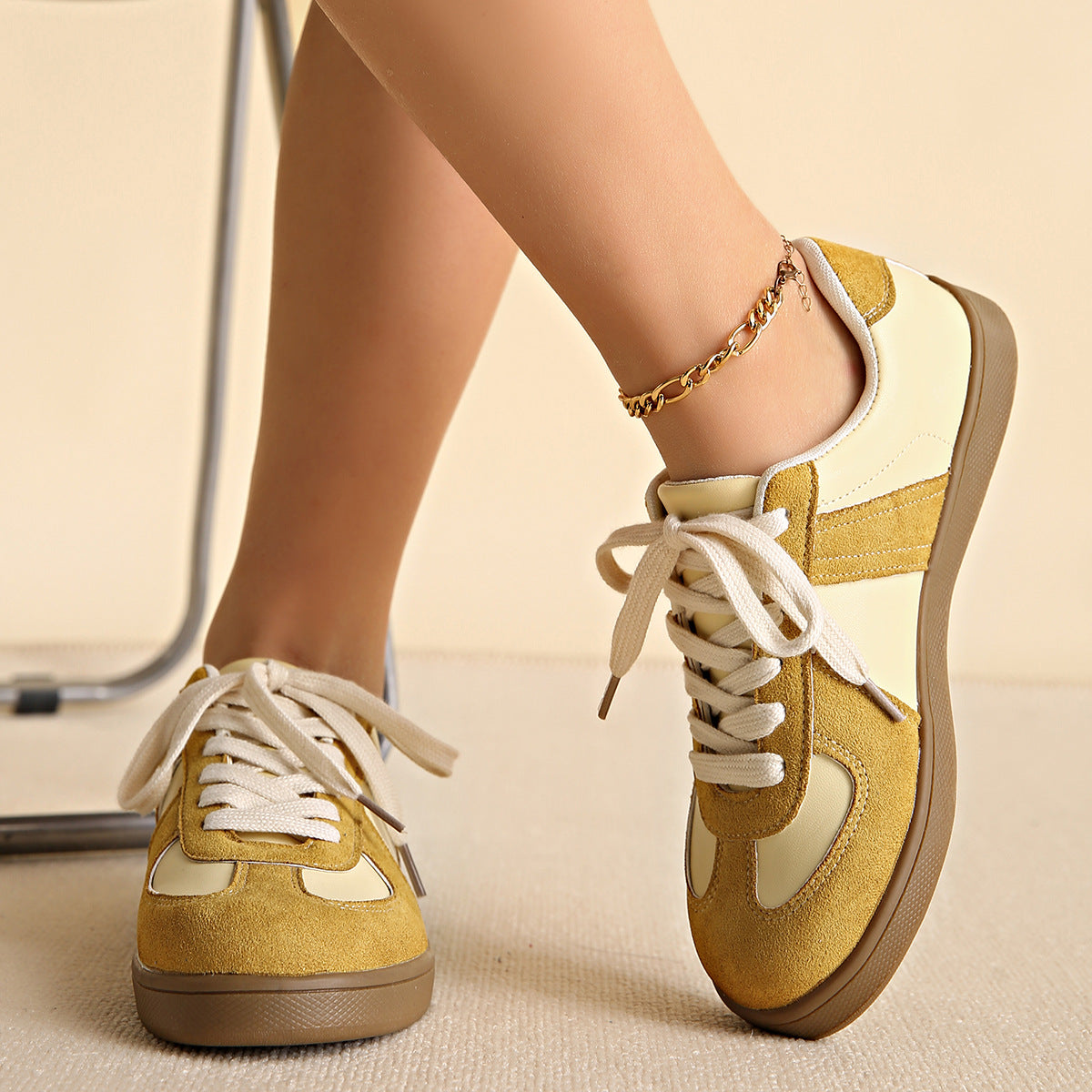 Sportliche Retro-Sneakers für Frauen R&B R&B