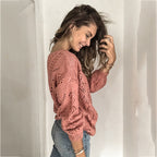 Damen lässige Strickjacke mit filigranem Lochmuster und Knopfdetails R&B