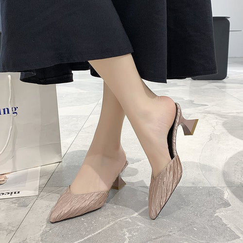 Damen modische offene Mules mit eleganten Falten und Blockabsatz R&B