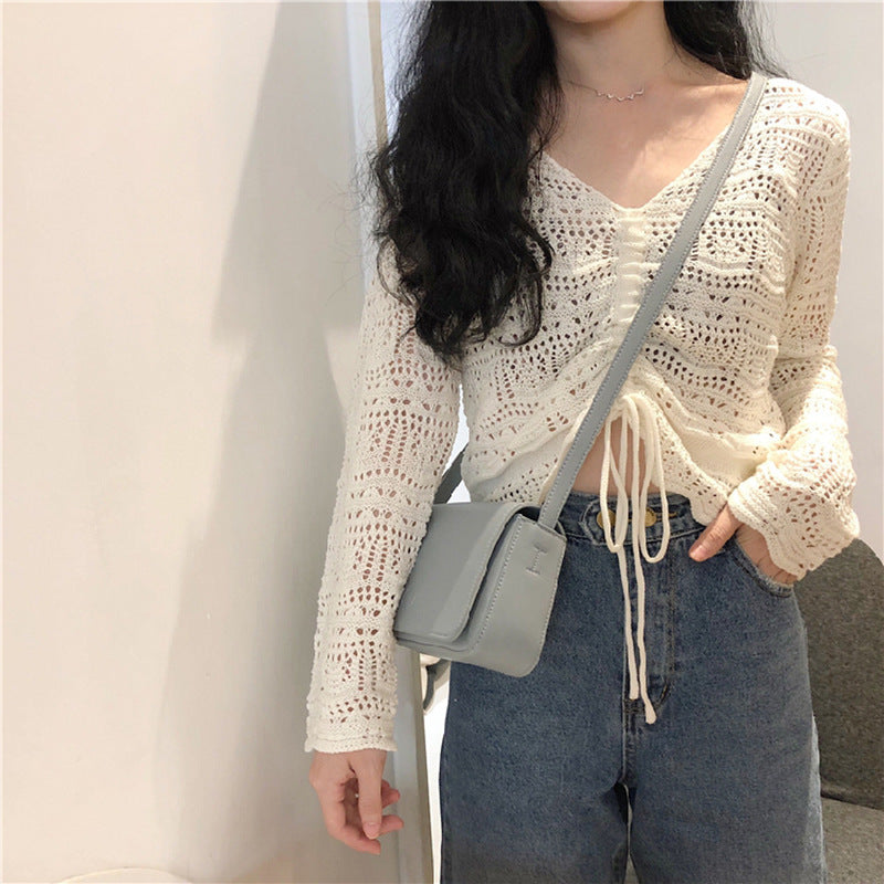 Damen Strickbluse mit dekorativem Lochmuster und verstellbarem Kordelzug R&B