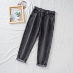 Damen Hochtaillierte Jeans im klassischen Mom-Style mit umgeschlagenen Säumen