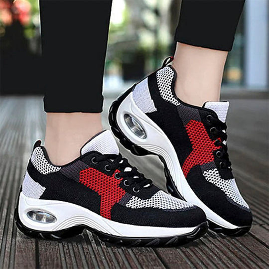 Atmungsaktive Farbblock-Sneaker R&B