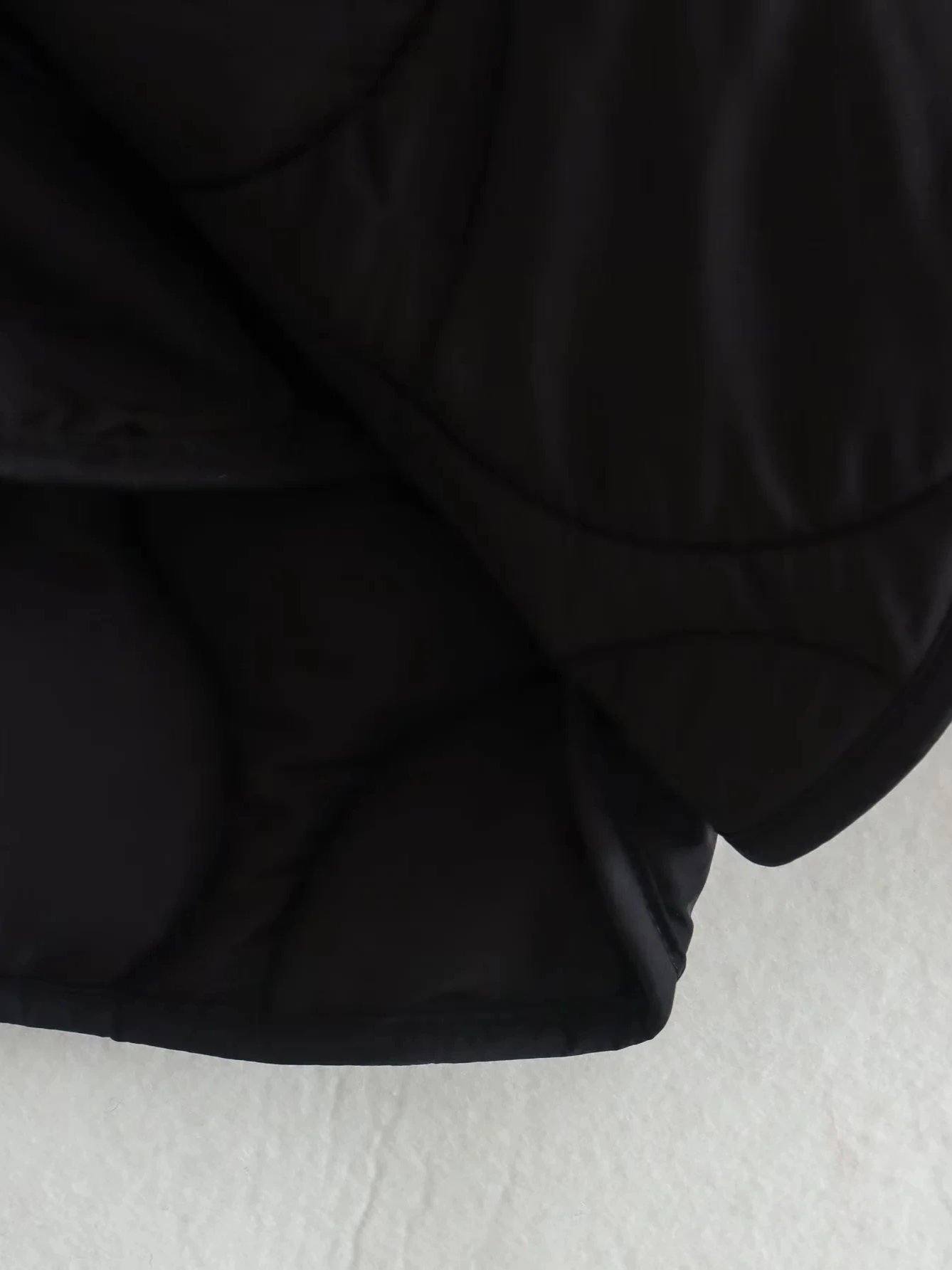 R&B | Gepolsterte Jacke Damen, Leichtes Übergröße Modell mit Taschen, Knopfverschluss