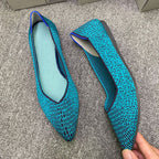 Damen Modische Slipper mit femininem Schnitt und wartigem Obermaterial