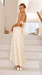 R&B | Langes Kleid mit V-Ausschnitt und Strapsen