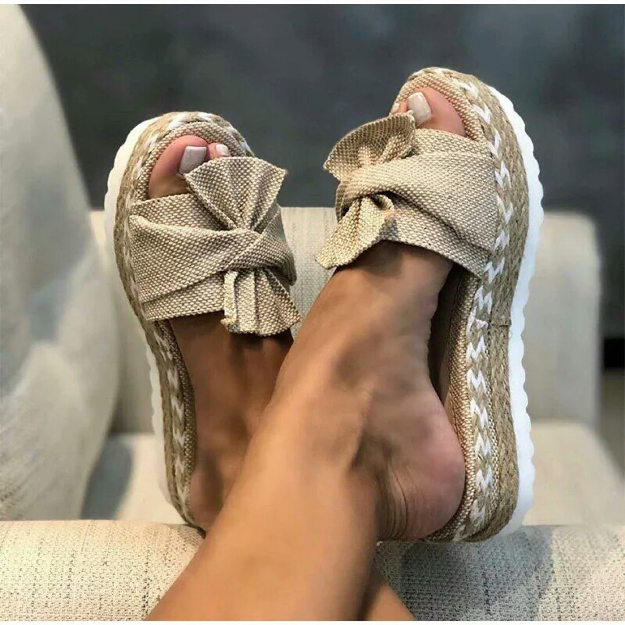 Damen Wedge-Pantoletten mit dekorativer Schleifen-Applikation und bequemer Sohle R&B
