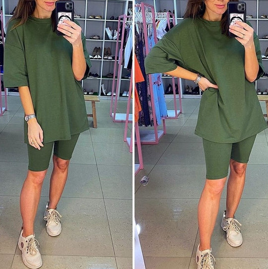 Damen Sportliches Zweiteiliges Set mit T-Shirt und Shorts R&B