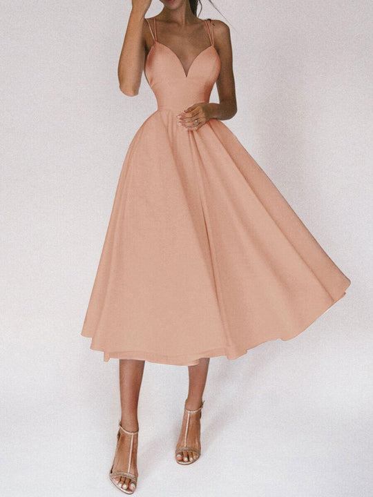 R&B | Grace Das Elegante Trägerkleid mit V-Ausschnitt