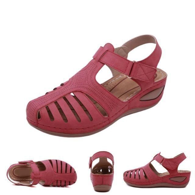 Ausgeschnittene Leder-Sandalen mit Knöchelriemen R&B R&B