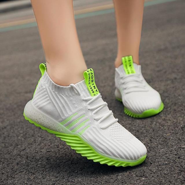 Atmungsaktive lässige Mesh-Sneakers R&B