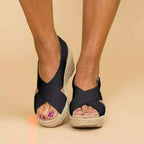 Damen Wedge-Sandalen mit verstellbarem Riemen und stylischem Kreuzdesign R&B