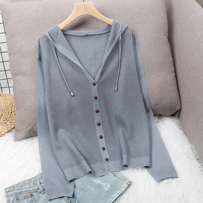 Damen Strickjacke mit Kapuze und eleganten Holzknöpfen R&B