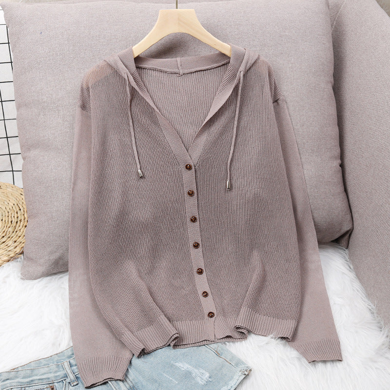 Damen Strickjacke mit Kapuze und eleganten Holzknöpfen R&B